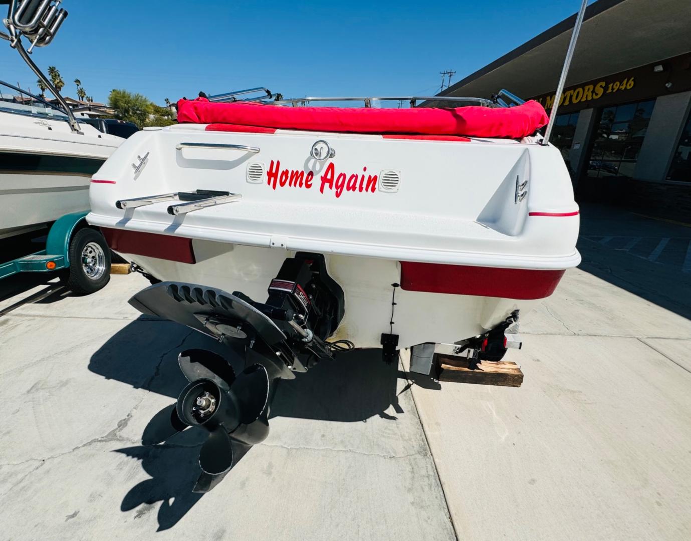 2001 White /white/red Aquatron 180 , located at 2190 Hwy 95, Bullhead City, AZ, 86442, (928) 704-0060, 0.000000, 0.000000 - On consignment this 2001 Aquatron 180. 3.0 engine. 18ft in length. nice bimini top . interior has some damage. price reduced. Runs great. - Photo#4